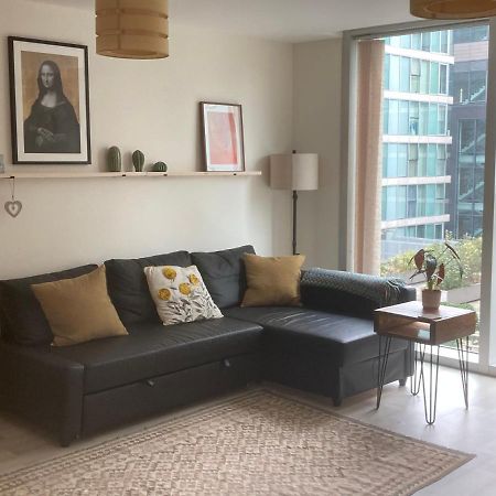Modern Apartment Located In Cmk Restaurant Quarter 밀턴 케인즈 외부 사진